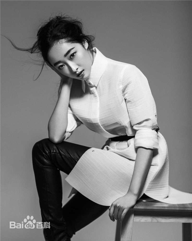 蒋梦婕最全杂志黑白壁纸