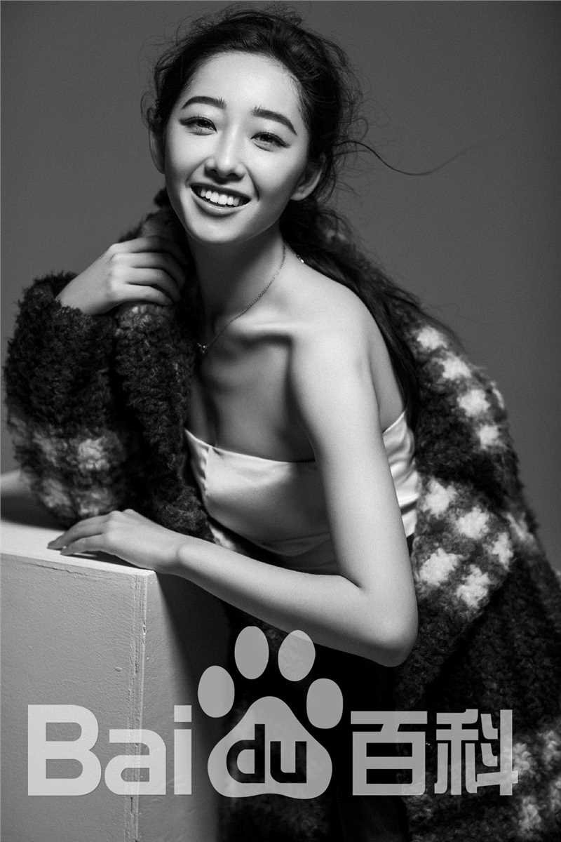 蒋梦婕最全杂志黑白壁纸