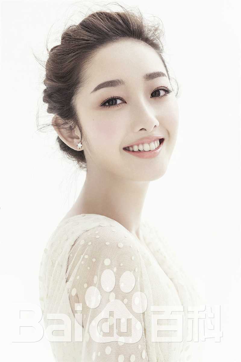 蒋梦婕平面时尚图前后照片