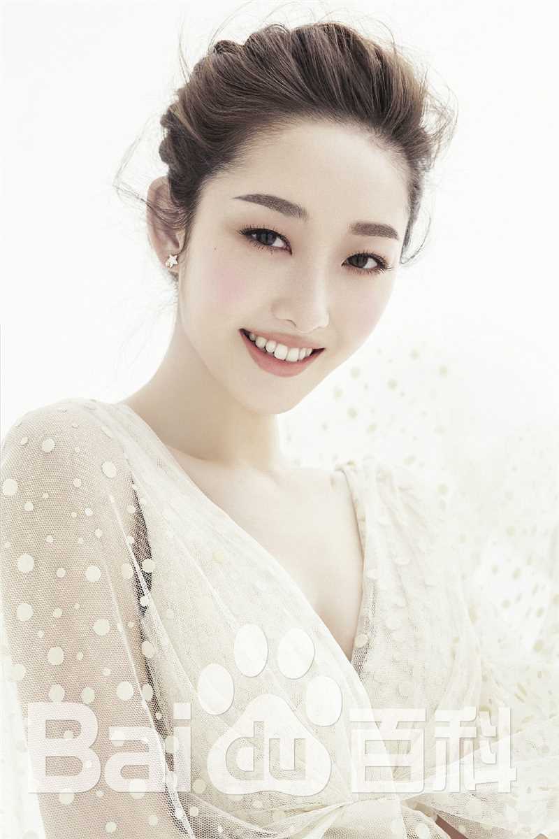 蒋梦婕平面时尚图前后照片