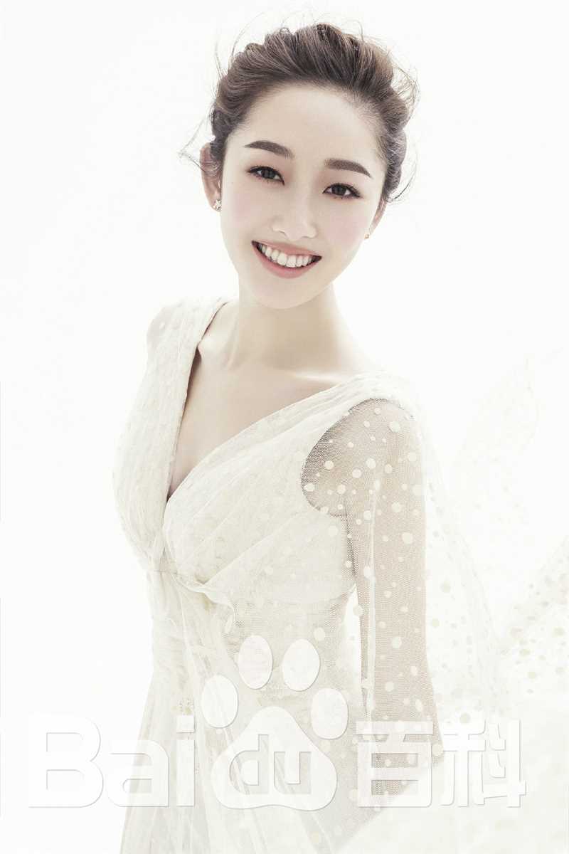 蒋梦婕平面时尚图前后照片