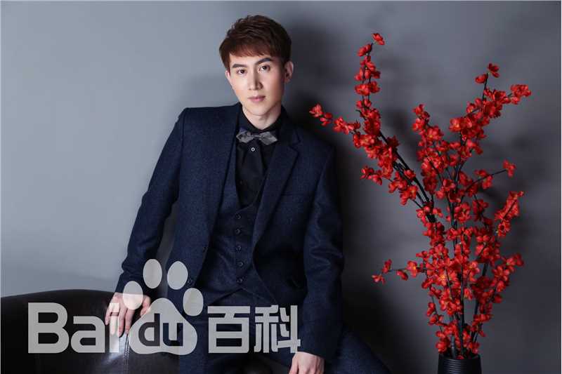 王龙华(Henry)最全壁纸