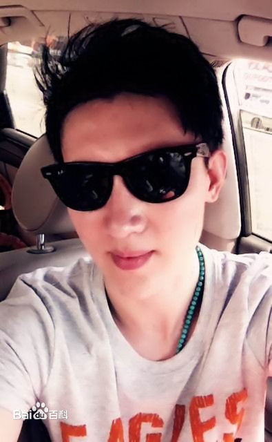 王龙华(Henry)最全壁纸