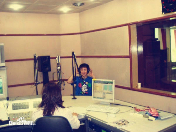 王龙华(Henry)参加活动性感图片图集