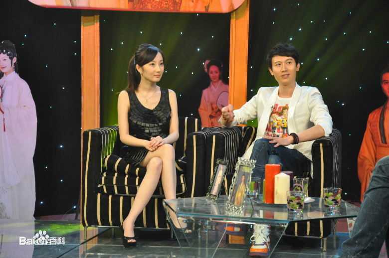 王龙华(Henry)参加活动性感图片图集