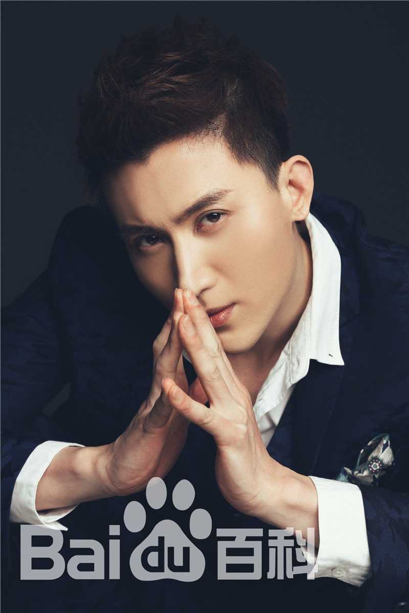 王龙华(Henry)最优质高冷相册