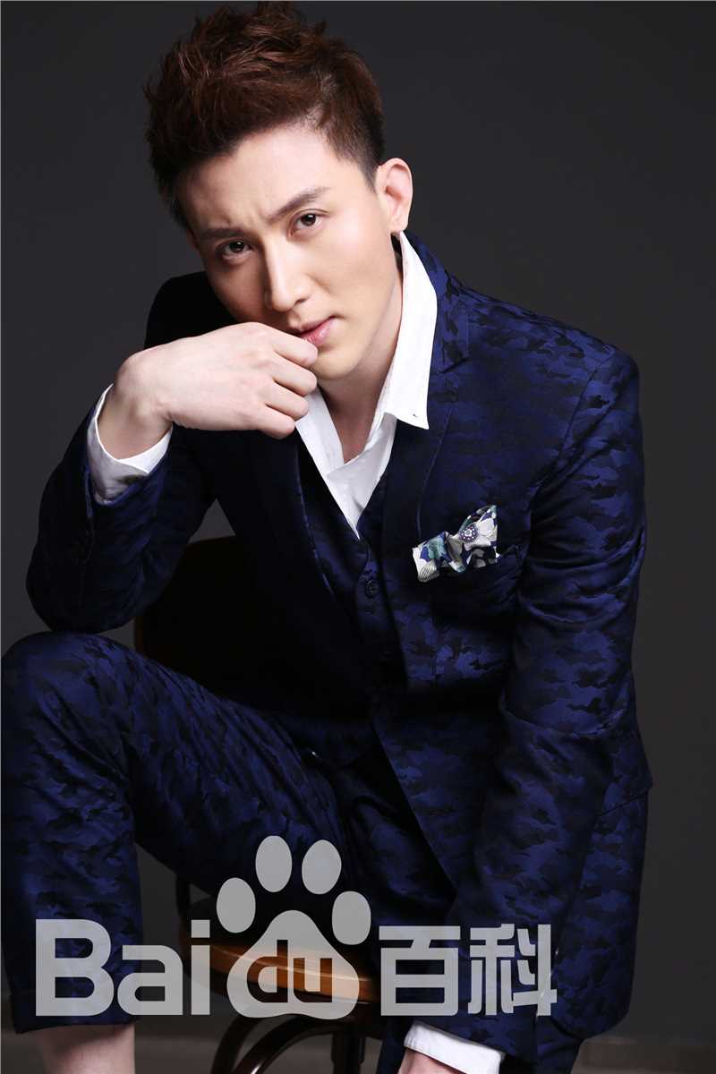 王龙华(Henry)最优质高冷相册