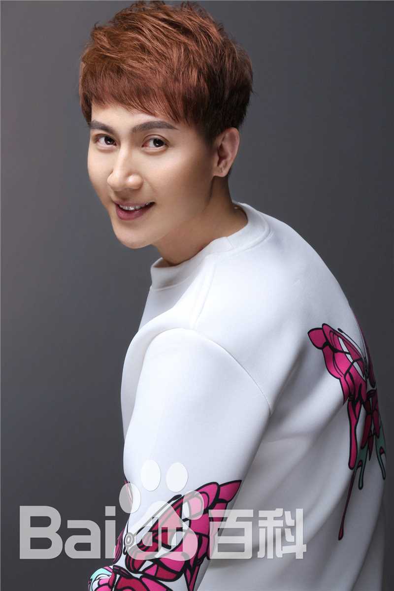 王龙华(Henry)高清白衣图集