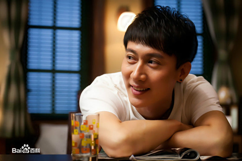 最全王龙华(Henry)在《天真遇到现实》中的壁纸