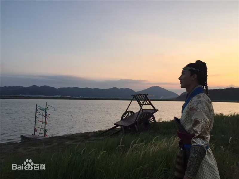 高清王龙华(Henry)在《重耳传》杀青中的图册