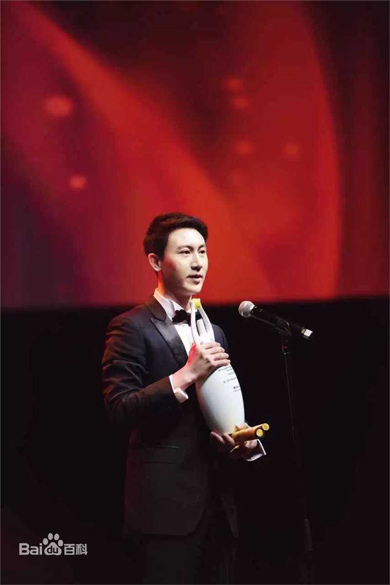 高清王龙华(Henry)图片