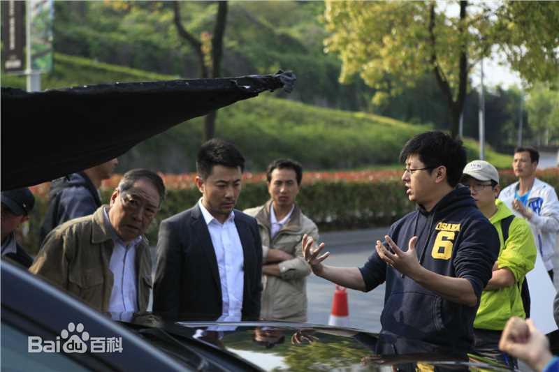 周拓如现场工作照图册