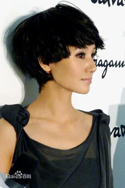 袁泉(Yolanda)时尚活动壁纸壁纸