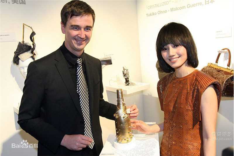 袁泉(Yolanda)时尚活动壁纸壁纸