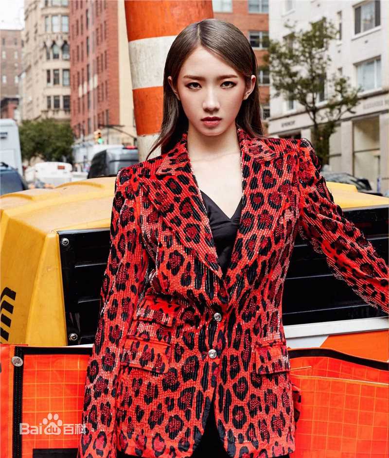 孟美岐(Meng Mei Qi、)19SS纽约时装周壁纸壁纸