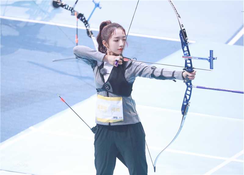 孟美岐(Meng Mei Qi、)超新星全运会素颜照壁纸