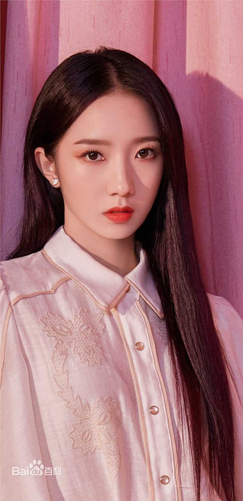 孟美岐(Meng Mei Qi、)概述图册前后照片