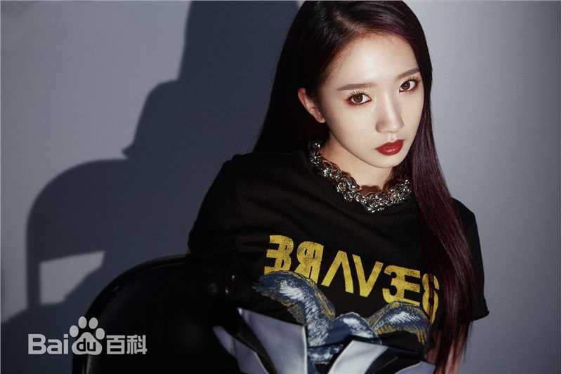 孟美岐(Meng Mei Qi、)概述图册前后照片