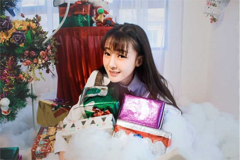 最全袜子制服美女圣诞节时尚大片相册