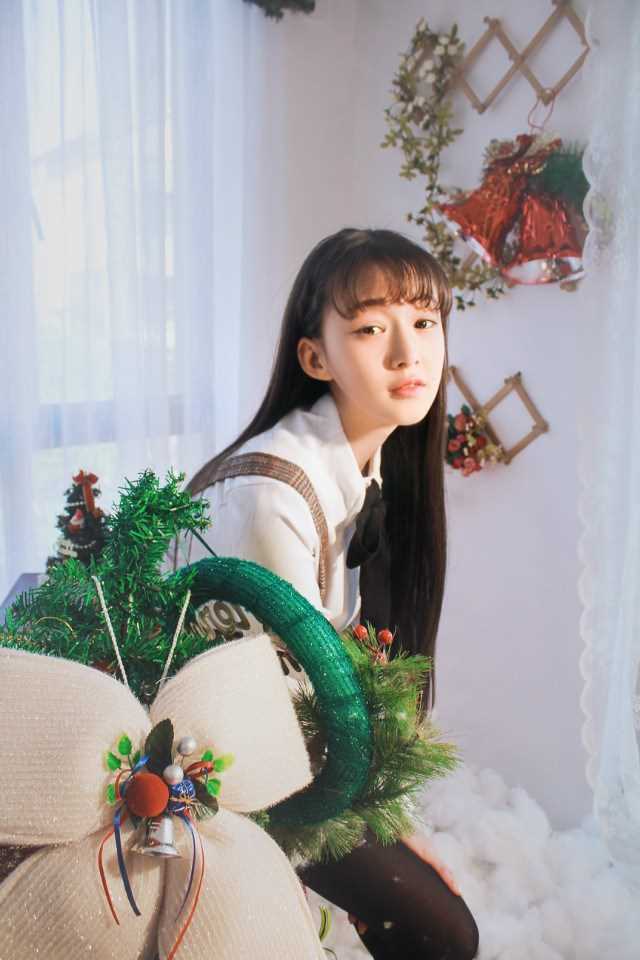 最全袜子制服美女圣诞节时尚大片相册