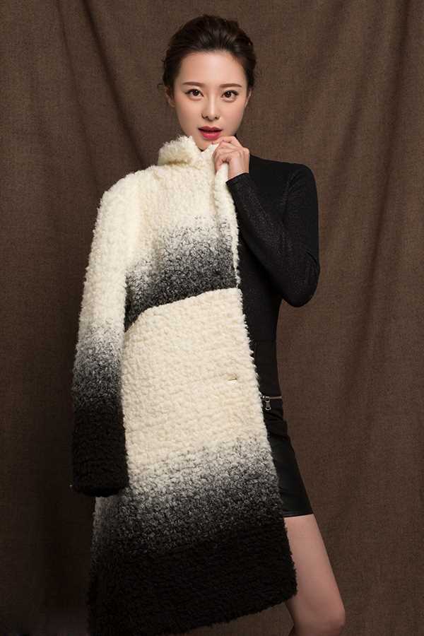 最全王汀秋冬时尚大片秀白皙大长腿相册