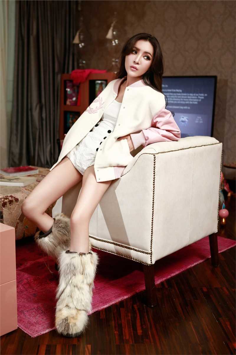 陆陆最新时尚大秀魔鬼身材