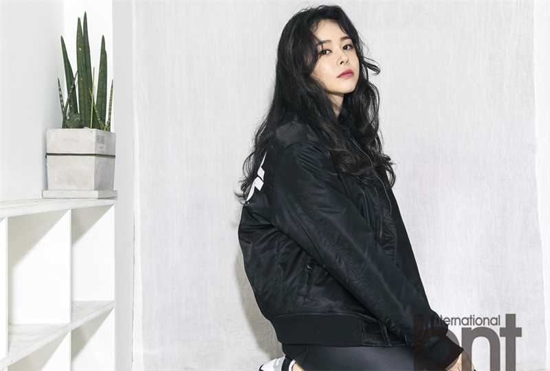 精选韩国女星许怡才时尚魅力无限图册