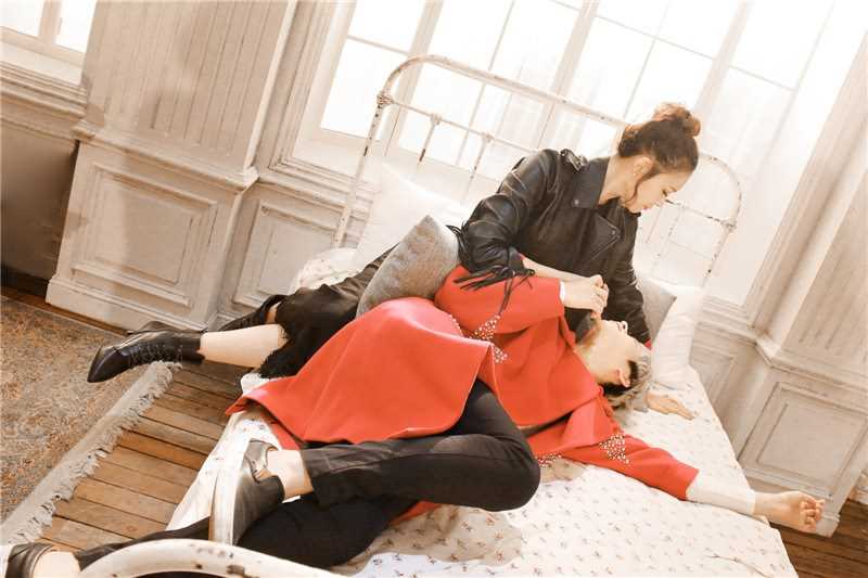 特别专辑李艾金希澈时尚曝光展“黑红”双魅力图片