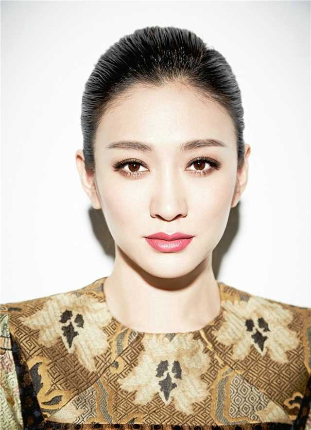 优质李小冉时尚杂志展十足女神范相册