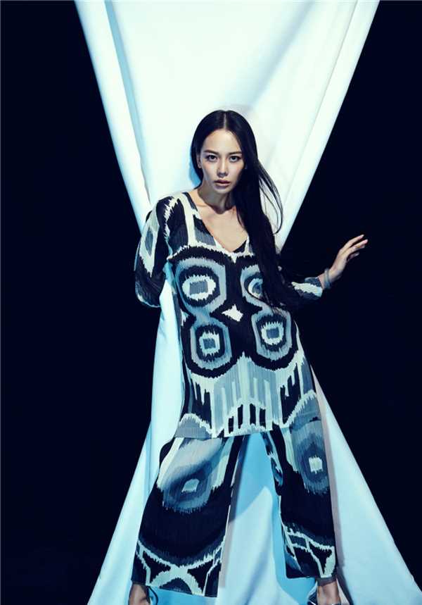 优质冷艳美女唐于鸿高清时尚感十足相册