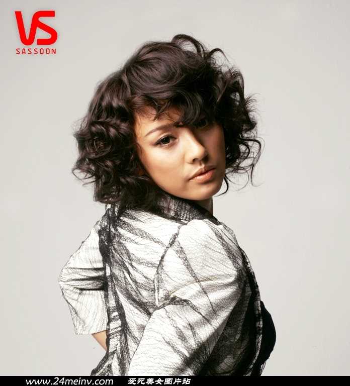 特别专辑韩国女明星李孝利时尚街拍大片图片