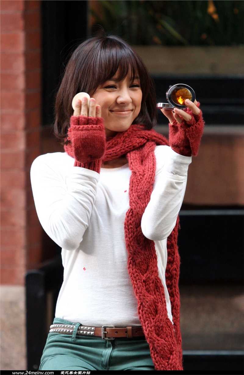 特别专辑韩国女明星李孝利时尚街拍大片图片