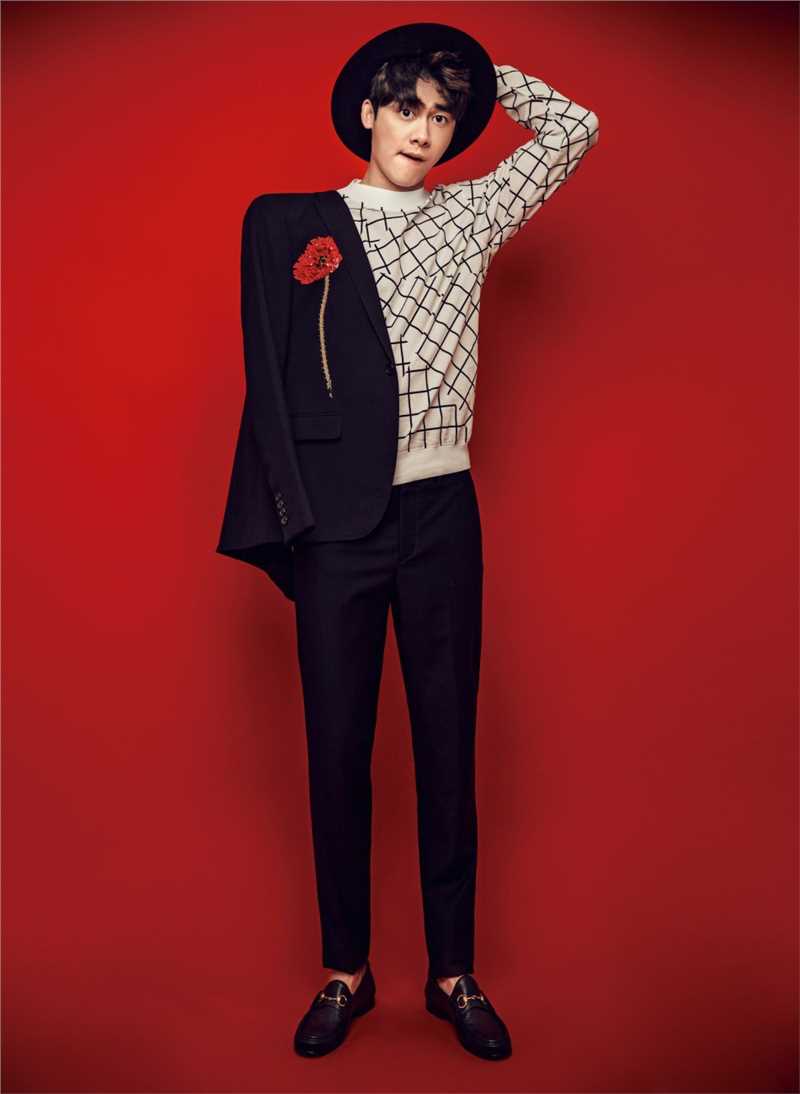 李易峰红色毛衣展时尚型男范