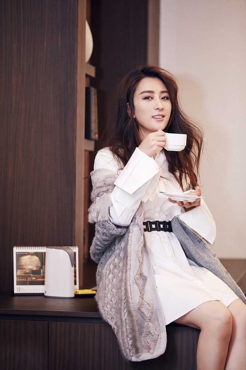 最全女明星马苏时尚街拍大片变身摩登女郎壁纸