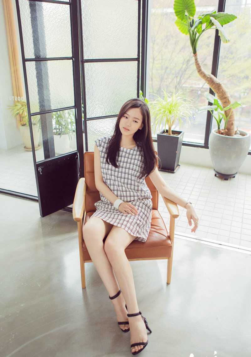 特别专辑时尚热裤mm姜汉娜室内高清