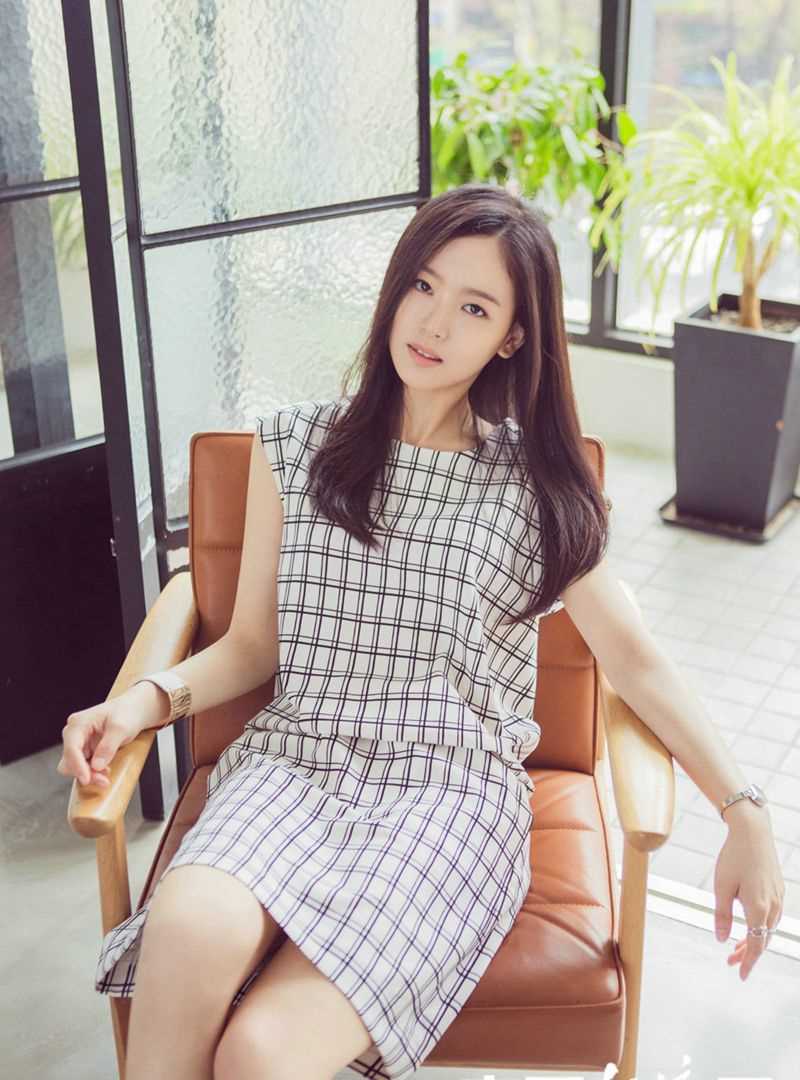 特别专辑时尚热裤mm姜汉娜室内高清