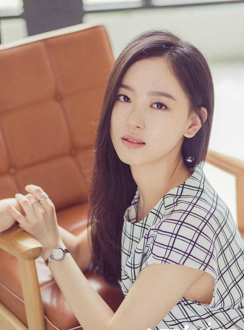 特别专辑时尚热裤mm姜汉娜室内高清