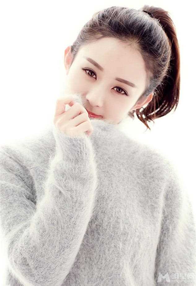 赵丽颖妩媚红唇时尚