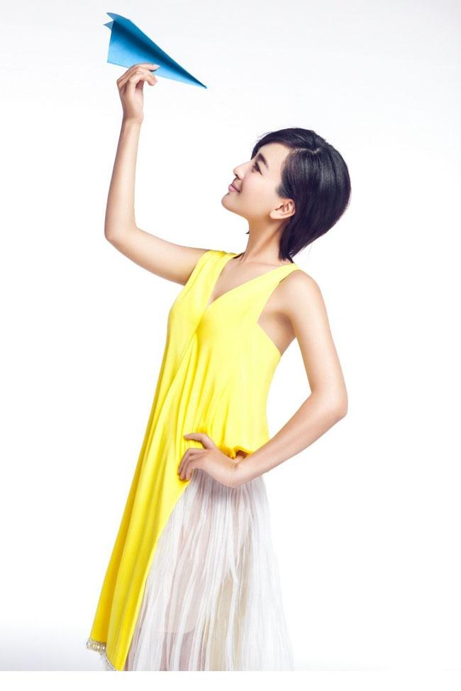 最新时尚美女马苏气质大片壁纸