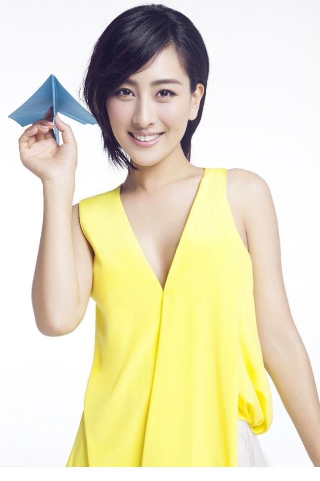 最新时尚美女马苏气质大片壁纸