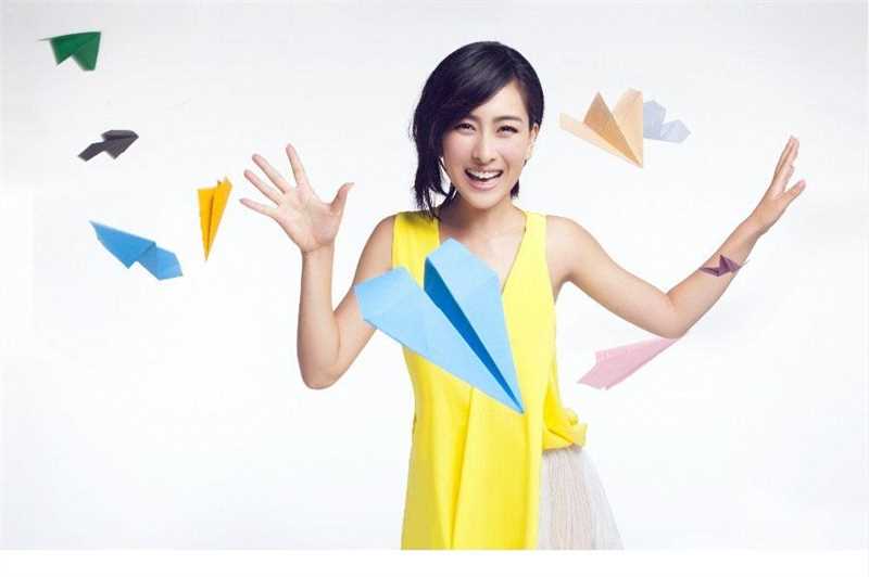 最新时尚美女马苏气质大片壁纸