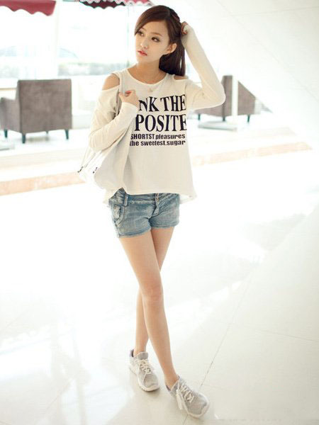 高清淘宝模特时尚潮装惹人爱图册