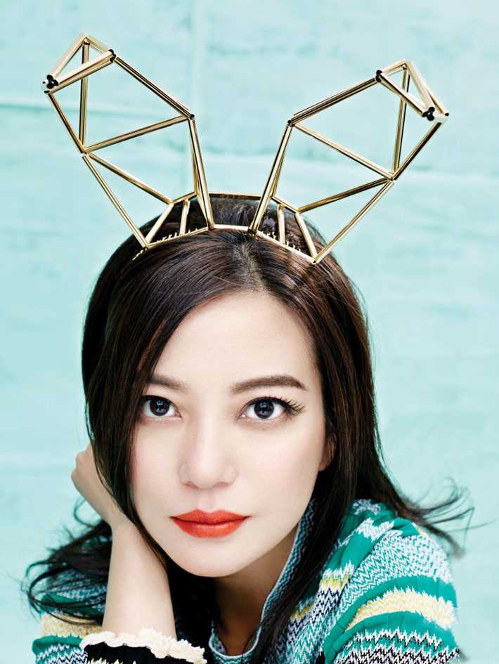 最新赵薇性感红唇时尚高清图集