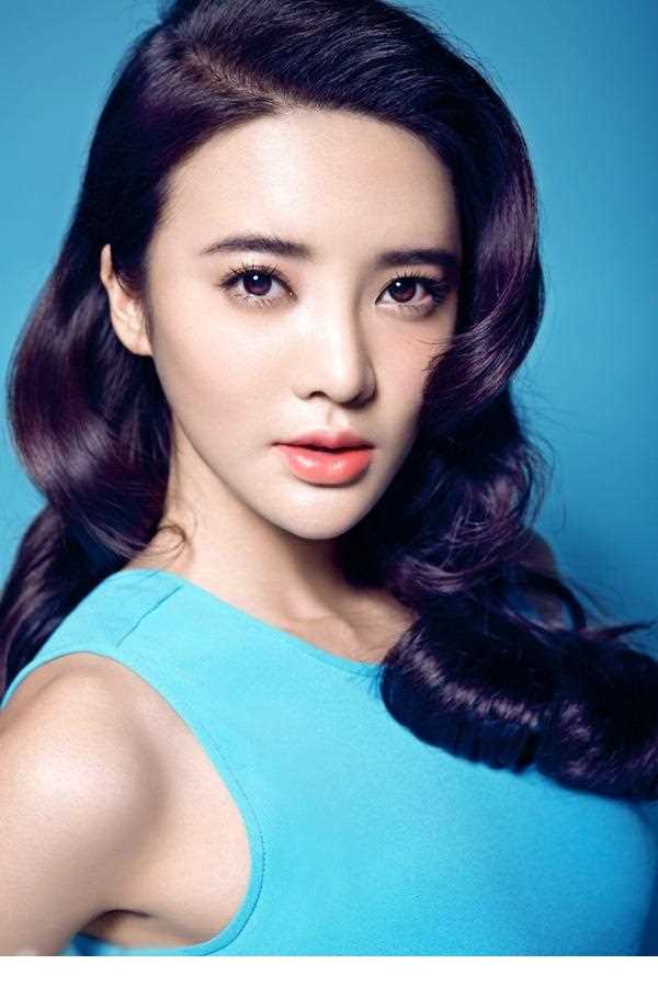 高清美女明星张璇时尚知性大片图集