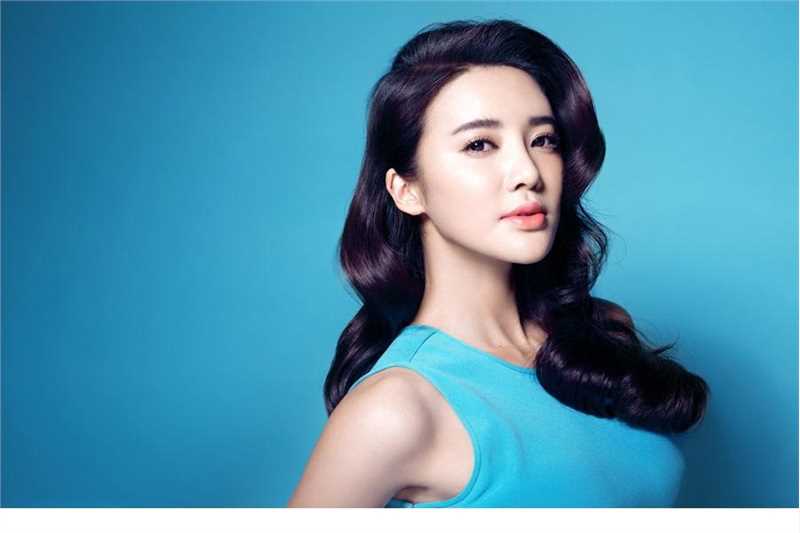 高清美女明星张璇时尚知性大片图集