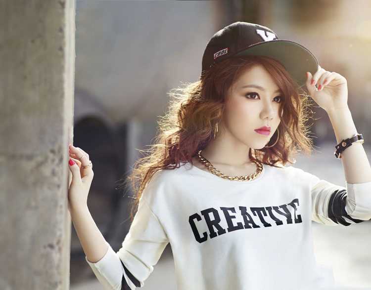 精选牛仔装美女邓紫棋时尚街拍大片图册