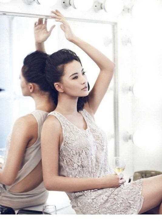 精选莫小棋时尚大片性感十足图册