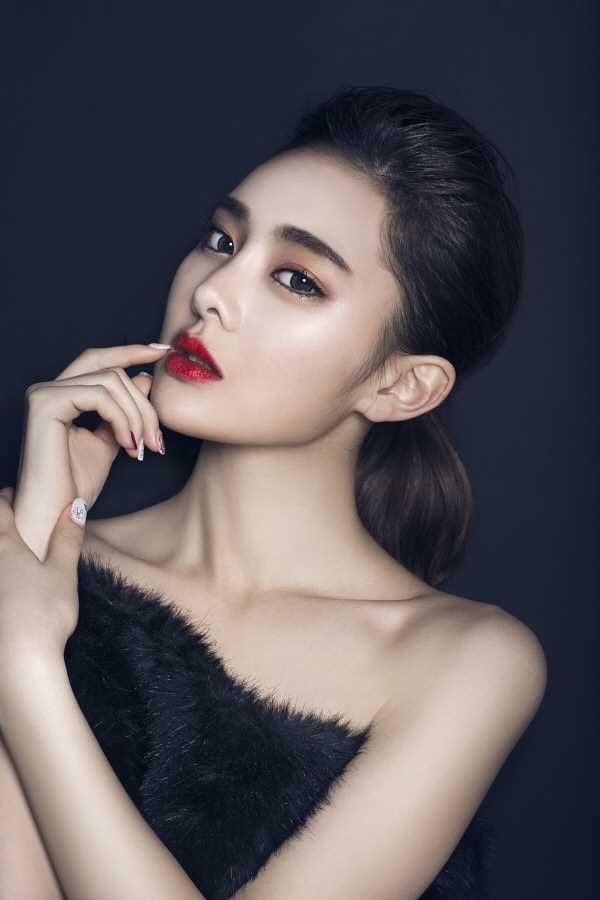 高清邱欣怡俏皮时尚大片图集