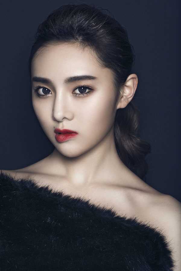 高清邱欣怡俏皮时尚大片图集