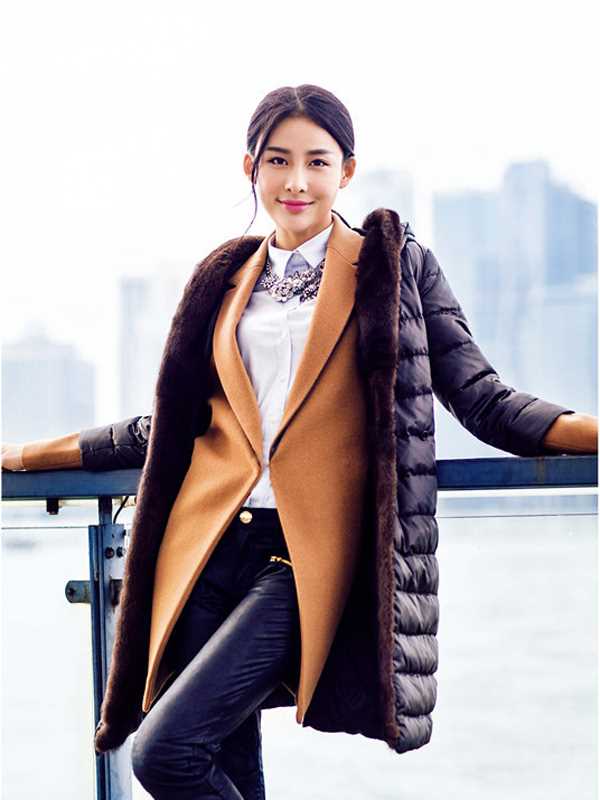 最新美女贾青时尚街拍大片图集